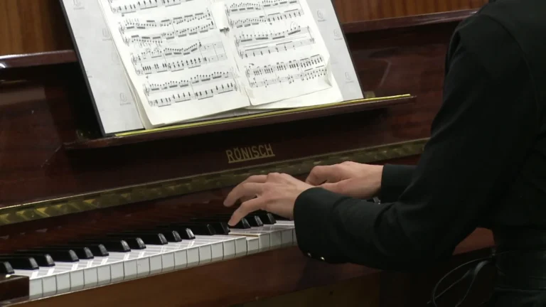 Gipsy Sonata I Rondo I Haydn - в изпълнение на Quattro Piano